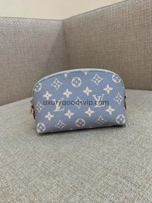 LV M12440 silver grey
