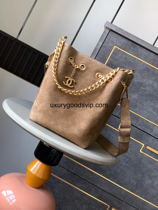 0_1_11zon Chanel bucket bag